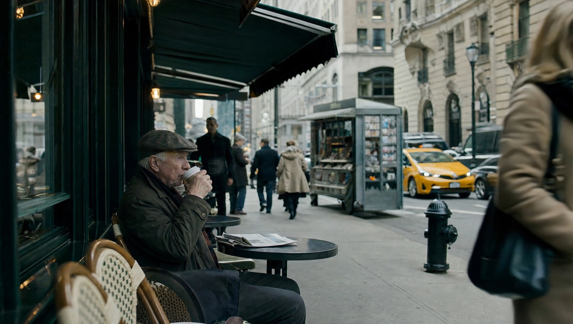 Crowded city street scene guided by two story keyframes